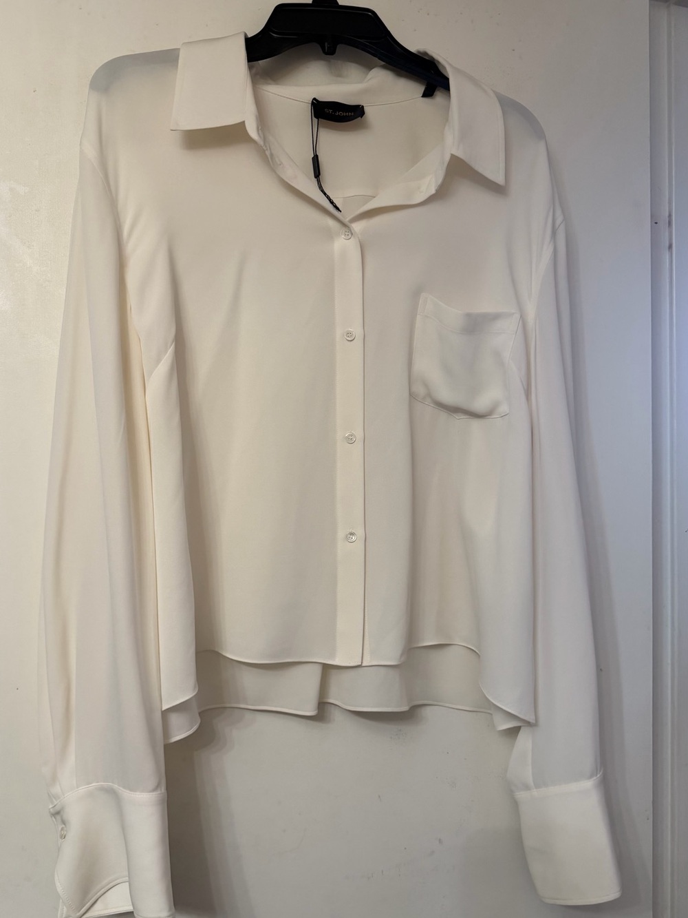 St. John Ivory Button-Front Silk Blouse NWOT 💯 Silk